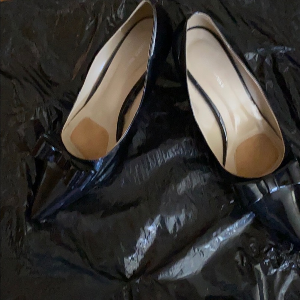 Heels - Picture 2 of 4
